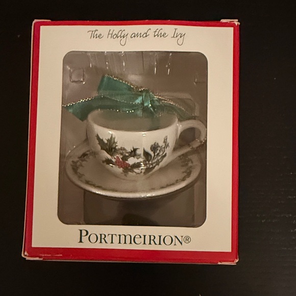 Portmeirion The Holly and The Ivy Teacup and Saucer Christmas Ornament - Picture 1 of 7